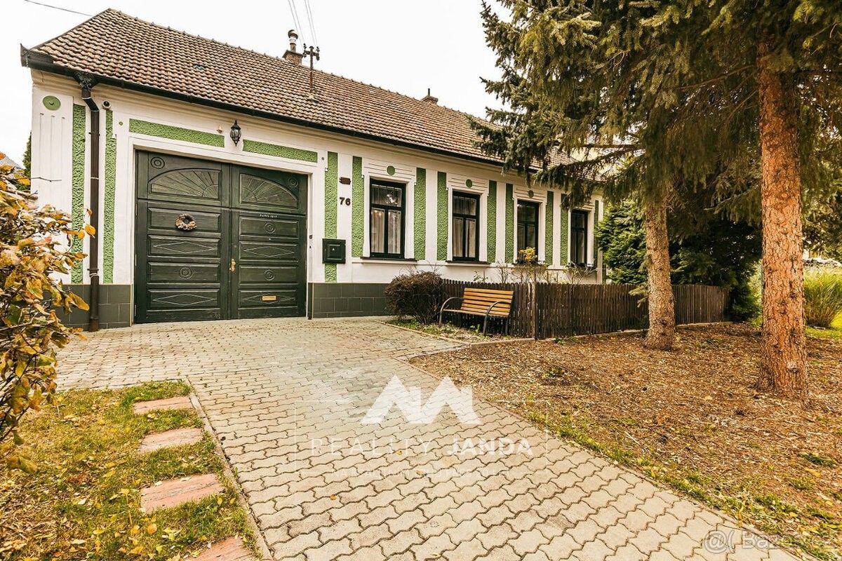 Rodinné domy, Jedovnice, 679 06