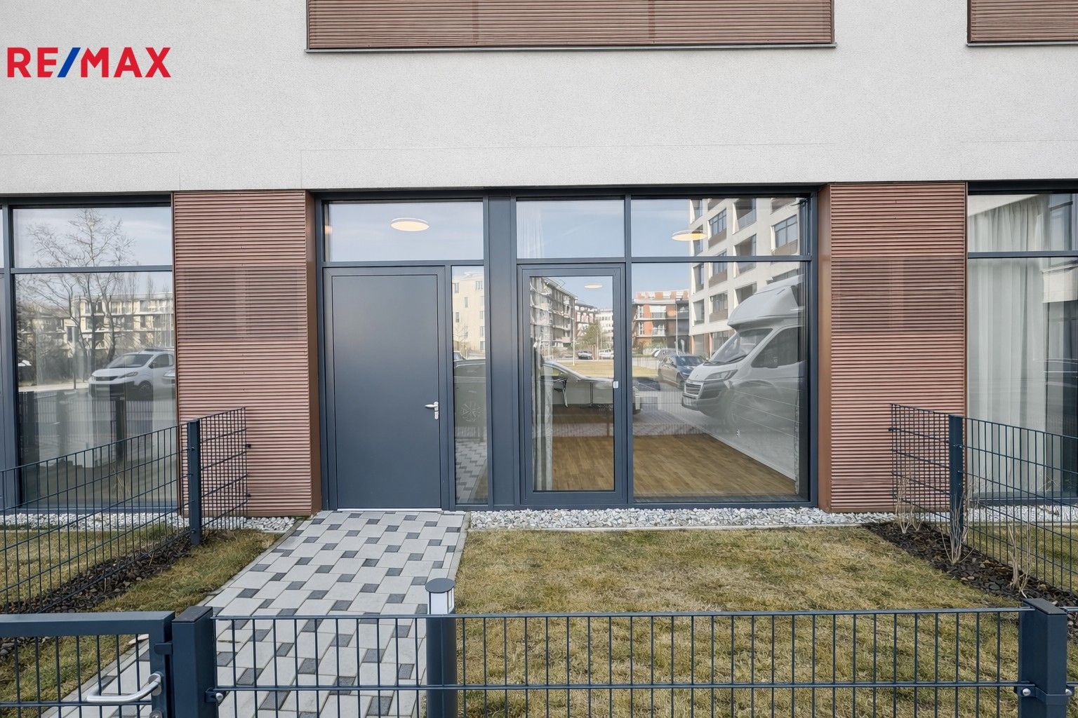 1+kk, Malešická 2698, Praha, 42 m²