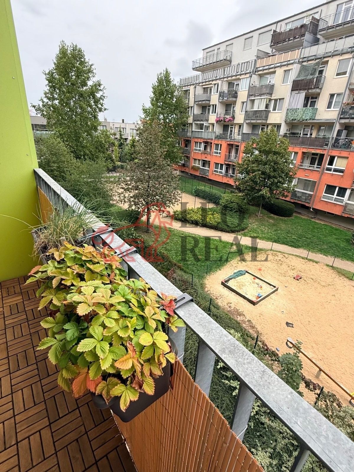 Byt 2+kk · 47 m² · Zakšínská, Praha - 3