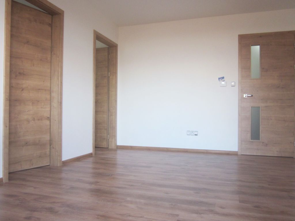 Pronájem byt 2+1 - K Lindě, Praha-Satalice, 64 m²