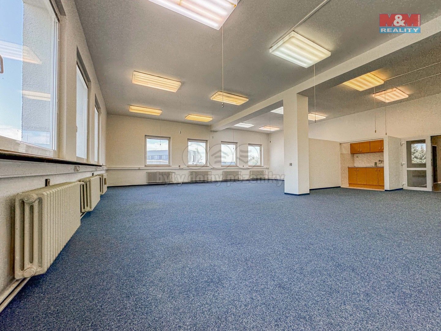 Pronájem kancelář - Beranových, Praha, 311 m²