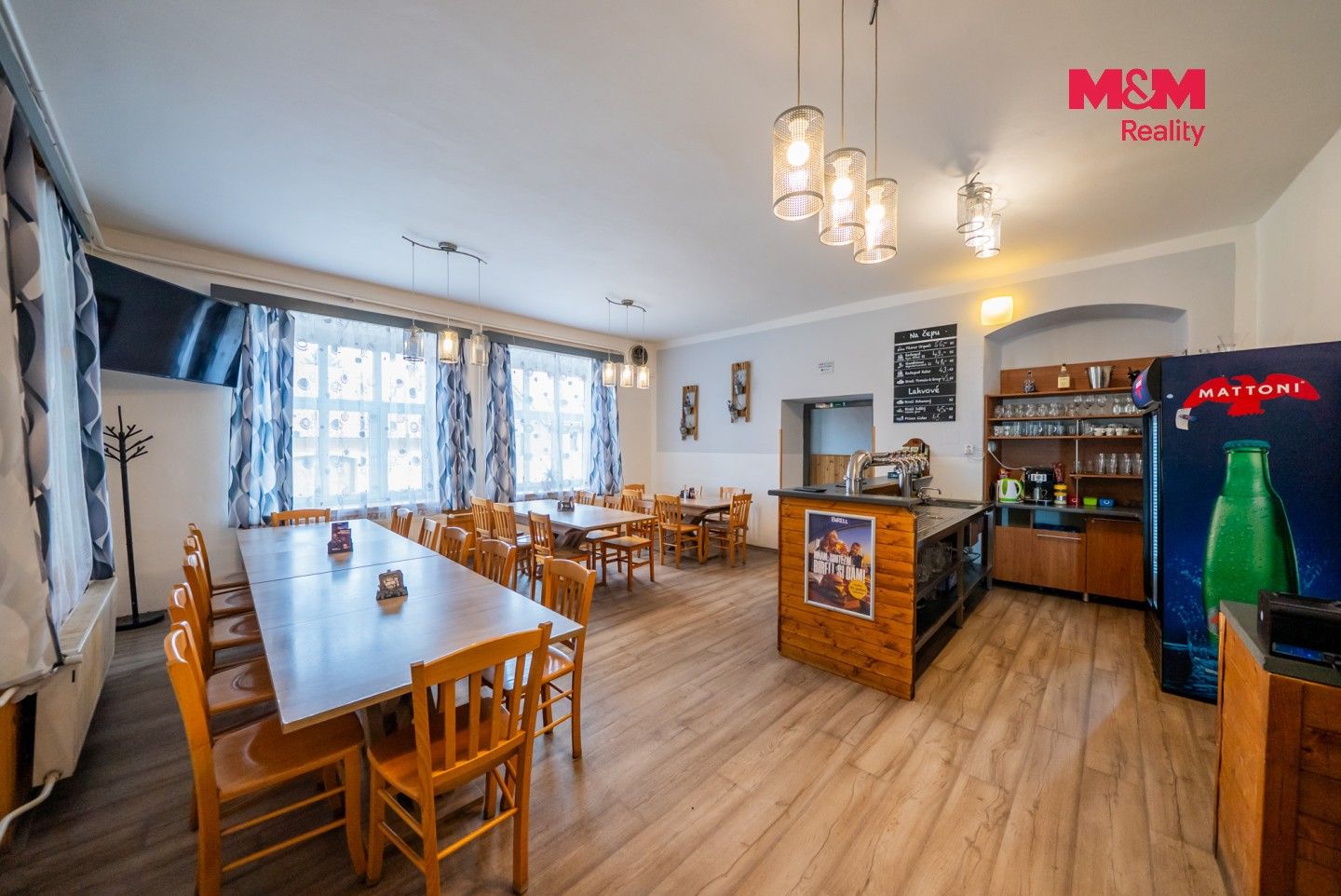 Restaurace · 292 m² · Seč - 4