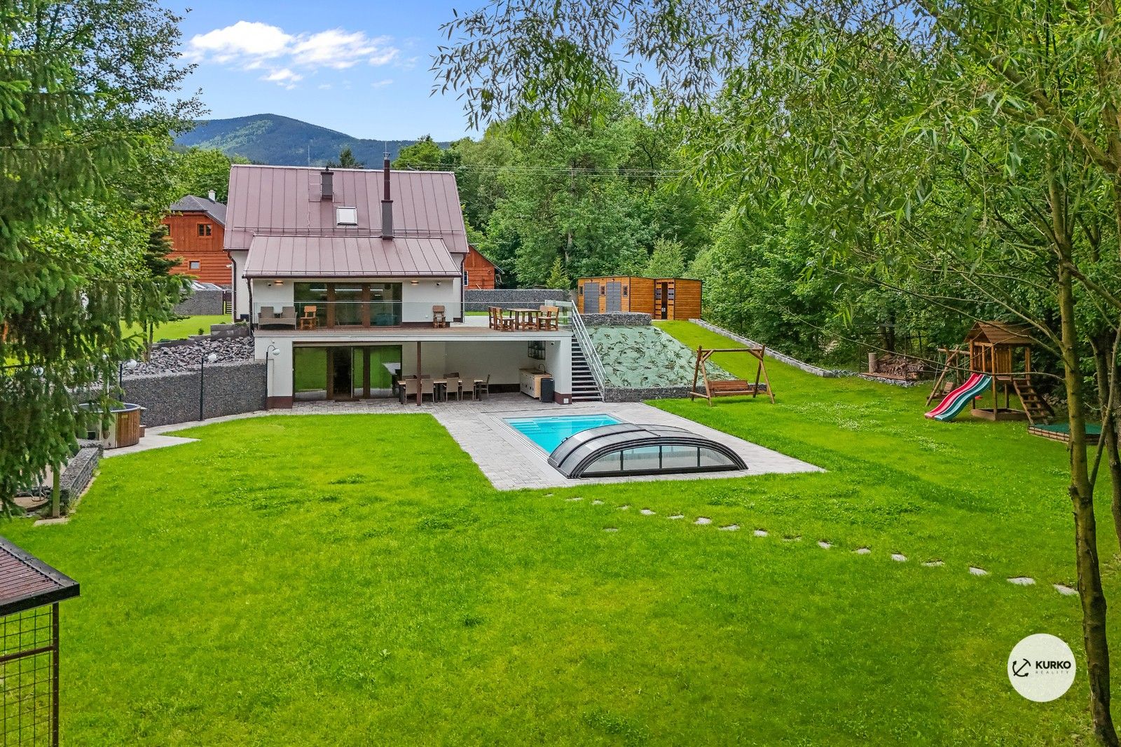 Rodinné domy, Morávka, 211 m² - 2