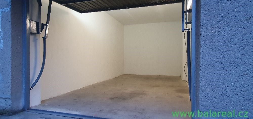 Prodej garáž - Kárníkova, Brno, 20 m²