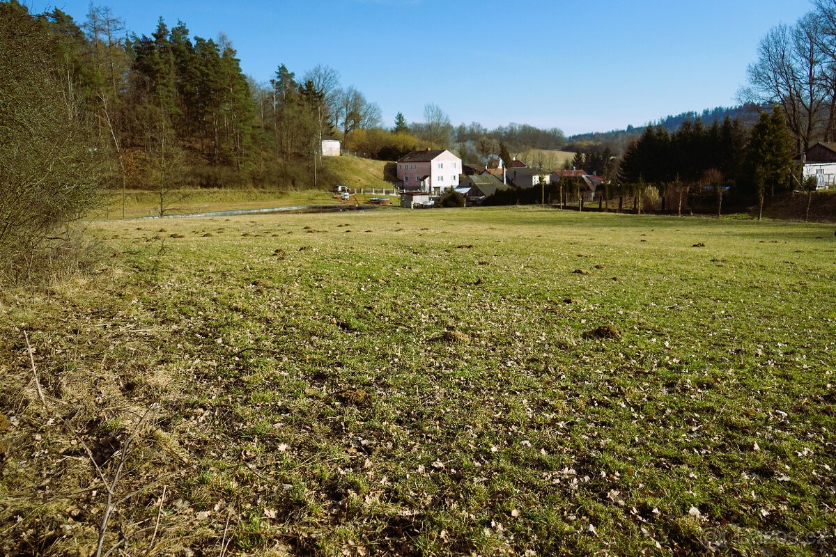Pozemek pro bydlení, 2 734 m²