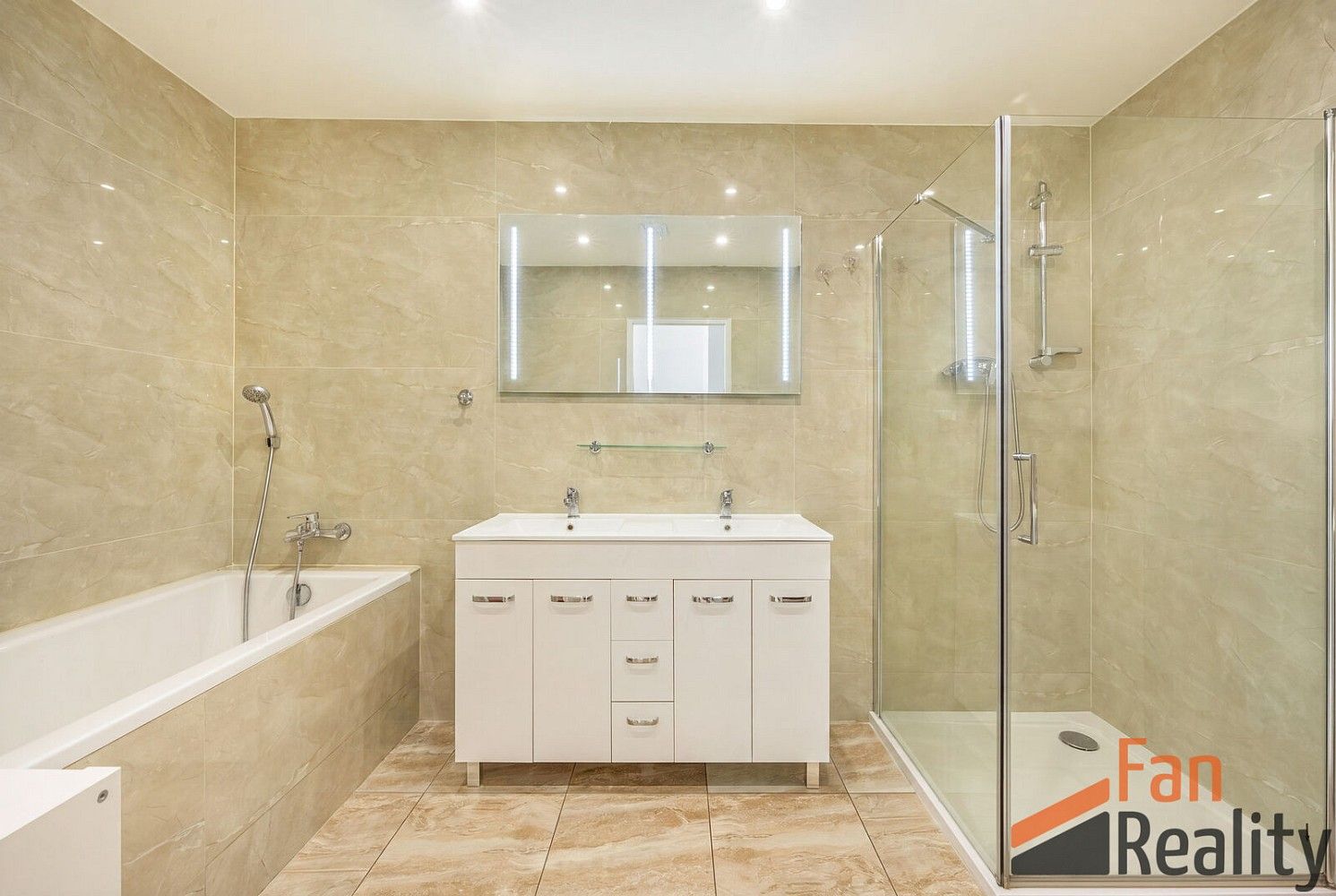 Prodej byt 5+kk - Meziboří, okres Most, Ústecký kraj, 118 m² - 5