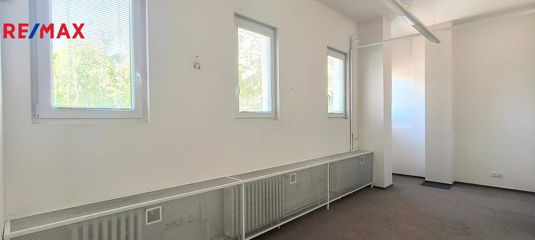 Pronájem kancelář - Horňátecká, Praha, 19 m²