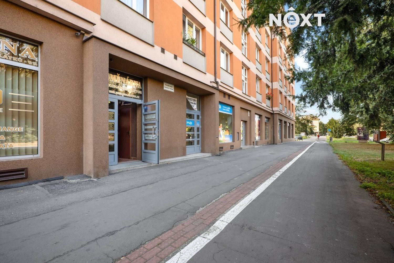 Obchodní prostory, tř. Osvobození, Karviná, 140 m²