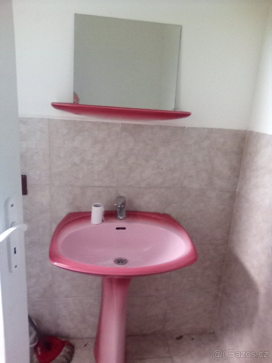 Pronájem byt - Chlumec nad Cidlinou, 503 51