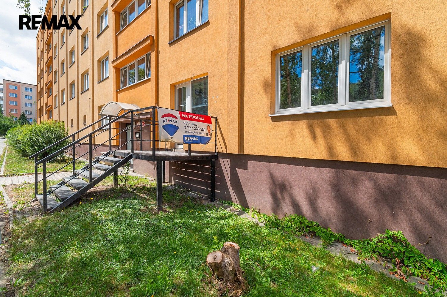 Prodej komerční - Plzeň - Lobzy, okres Plzeň-město, Plzeňský kraj, 27 m² - 2