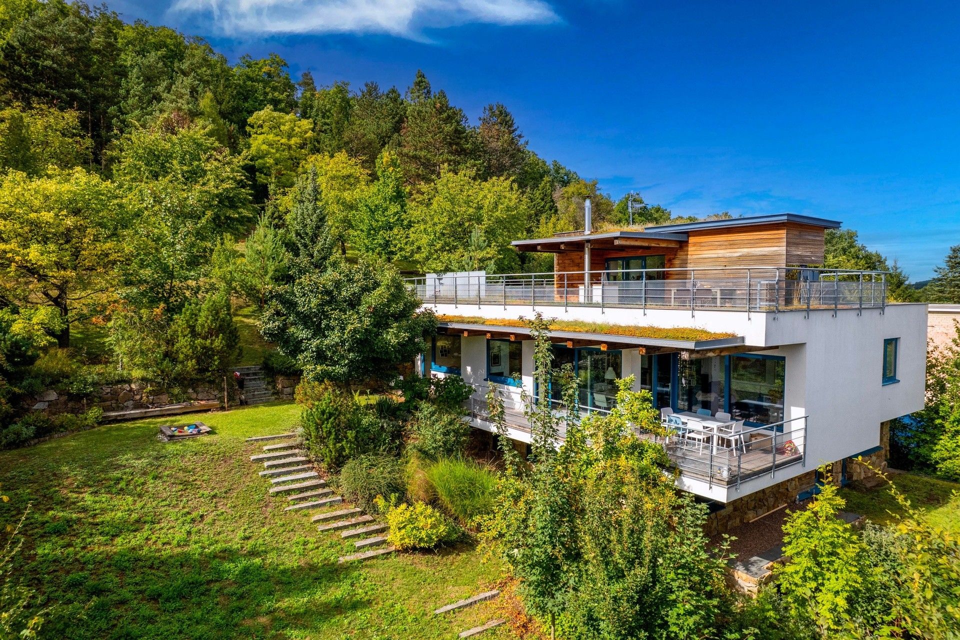 Vily, Pod Strážnou, Moravské Knínice, 350 m²