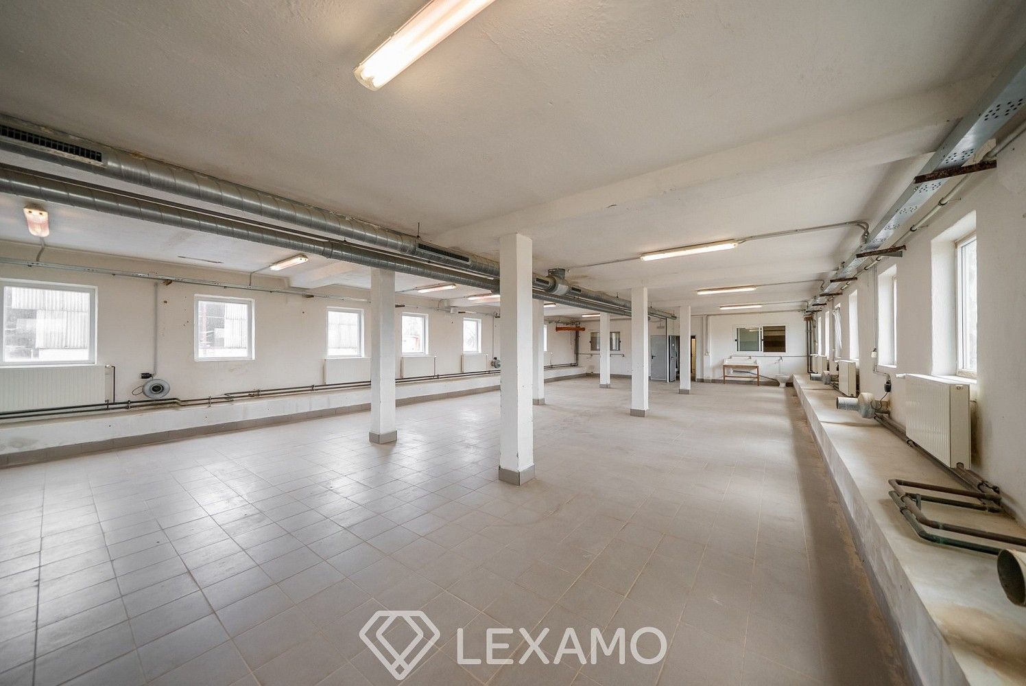Zemědělské objekty, Moravské Budějovice - Vranín, okres Třebíč, Kraj Vysočina, 900 m² - 2