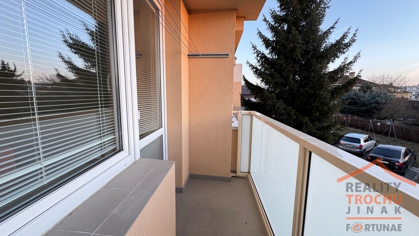 Pronájem byt 1+1 - Kyjevská, Hradec Králové Věkoše, 36 m² - 5