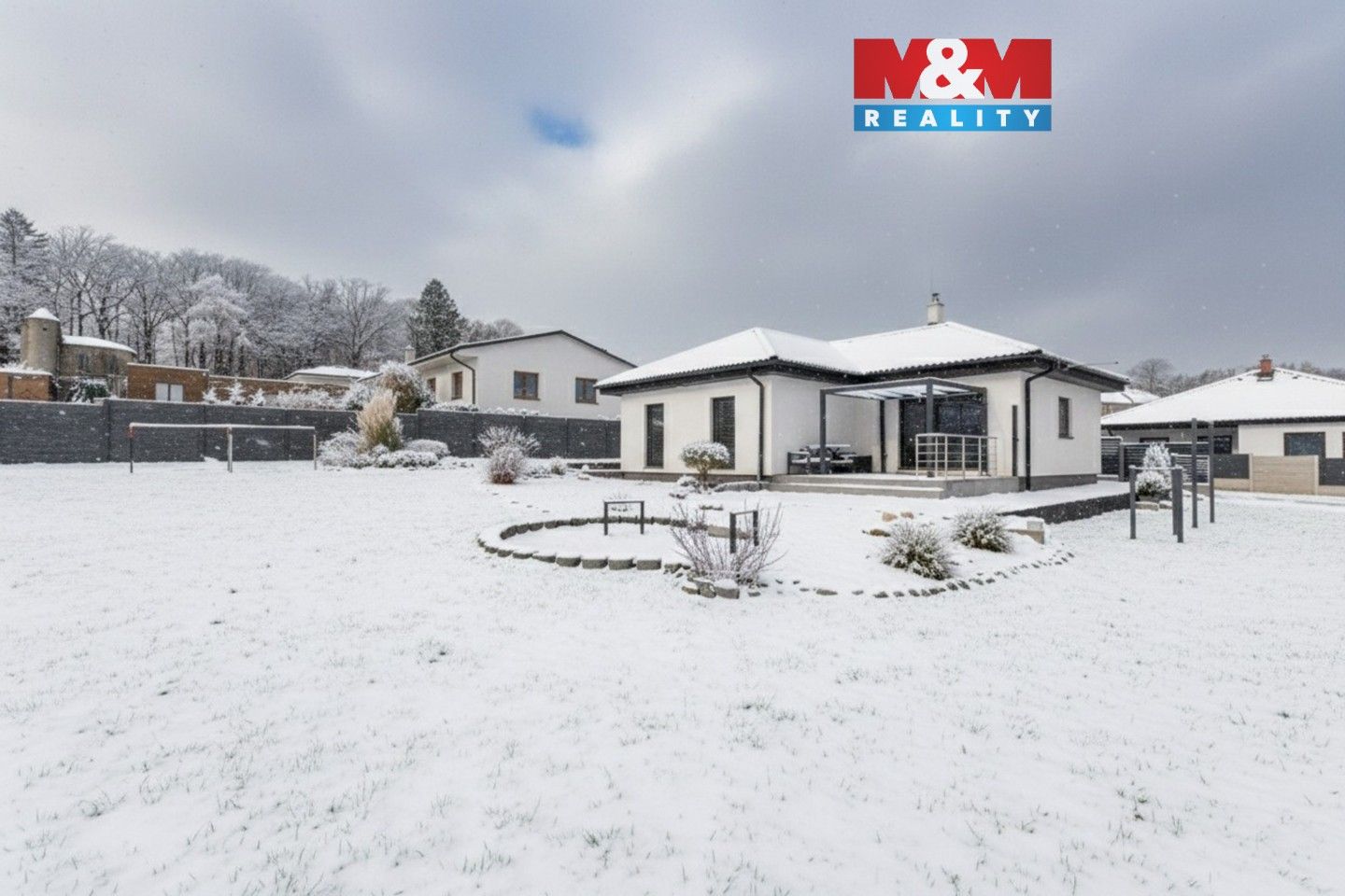 Rodinné domy, Věž, 85 m²