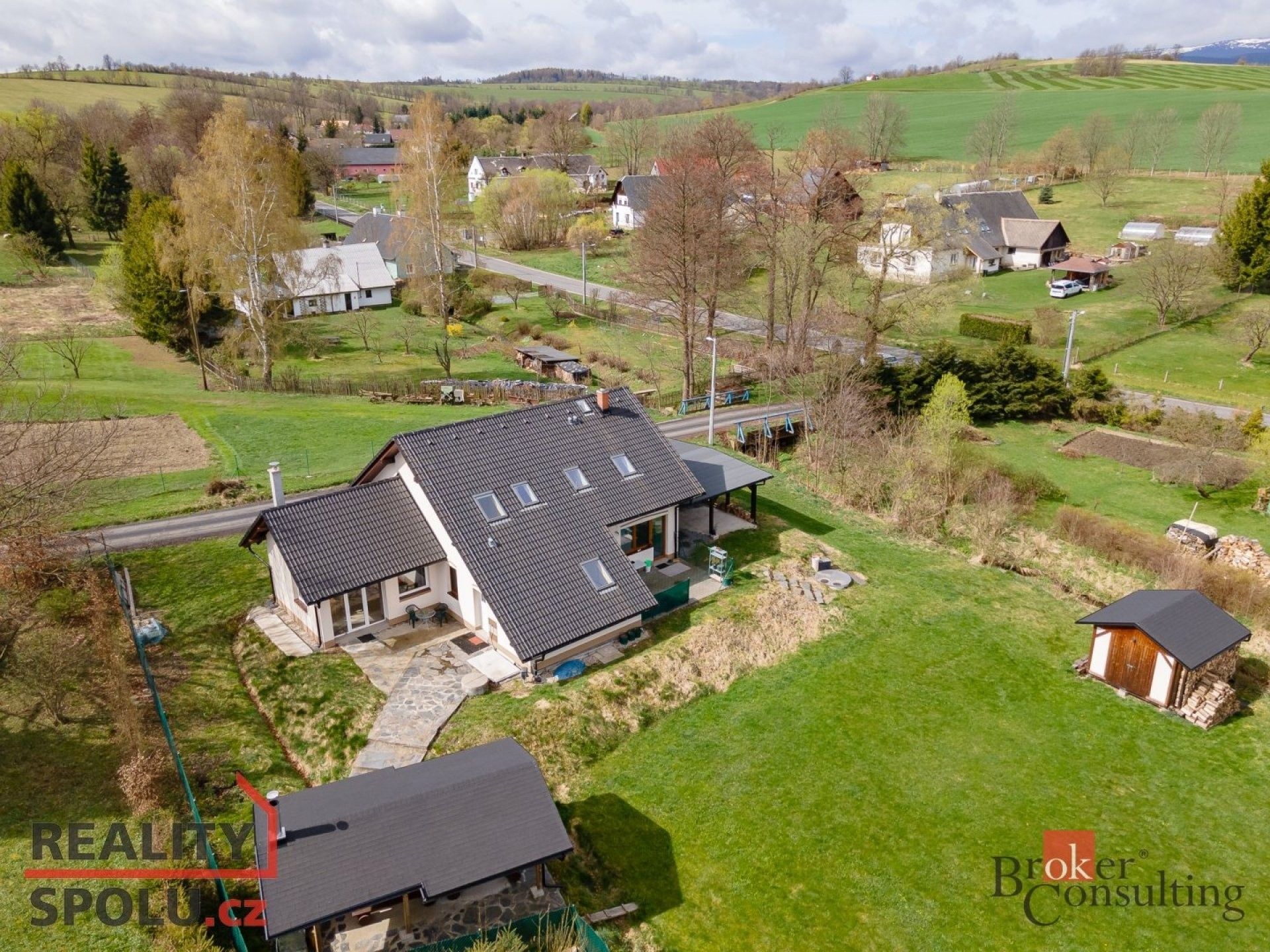 Rodinné domy, Stará Rudná, Rudná pod Pradědem, 261 m²