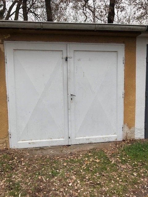 Garáže, Praha, 190 00