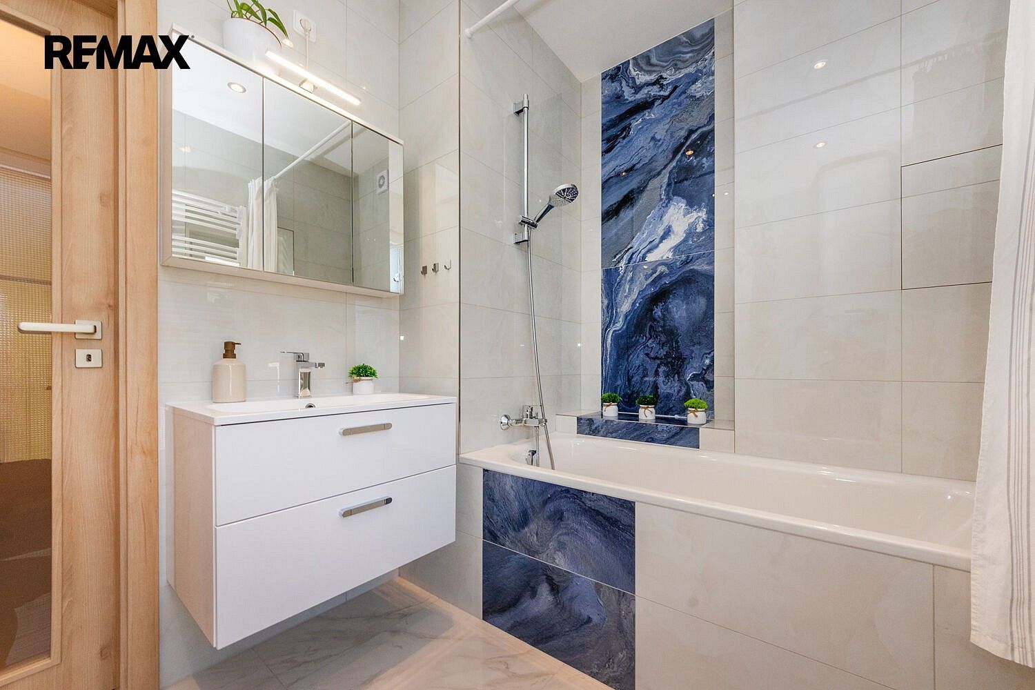 Byt 3+kk · 78 m² · Horňátecká, Praha 8 - Kobylisy - 4