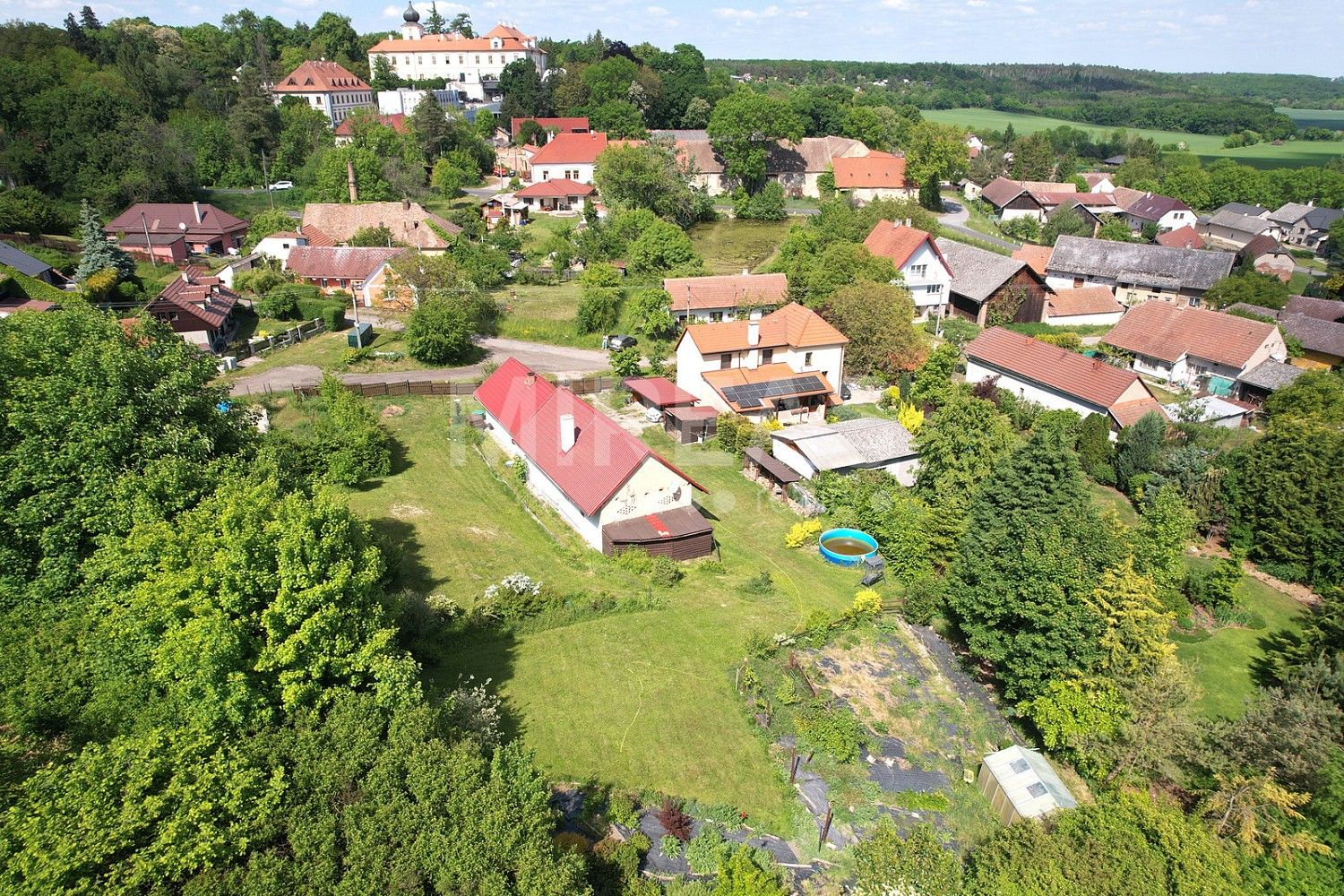 Pozemek pro bydlení, 963 m²