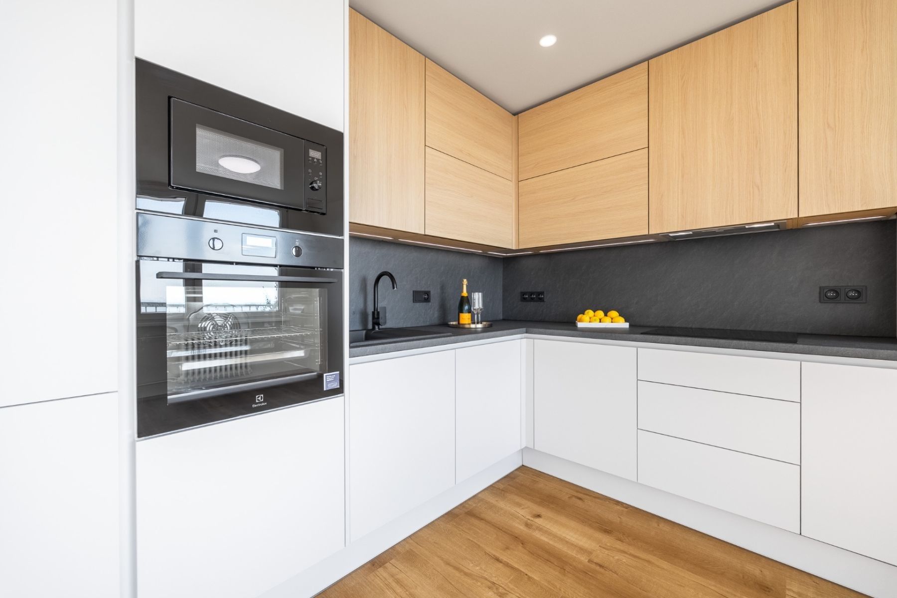 3+kk, Litvínovská, Praha - Prosek, 74 m² - 1