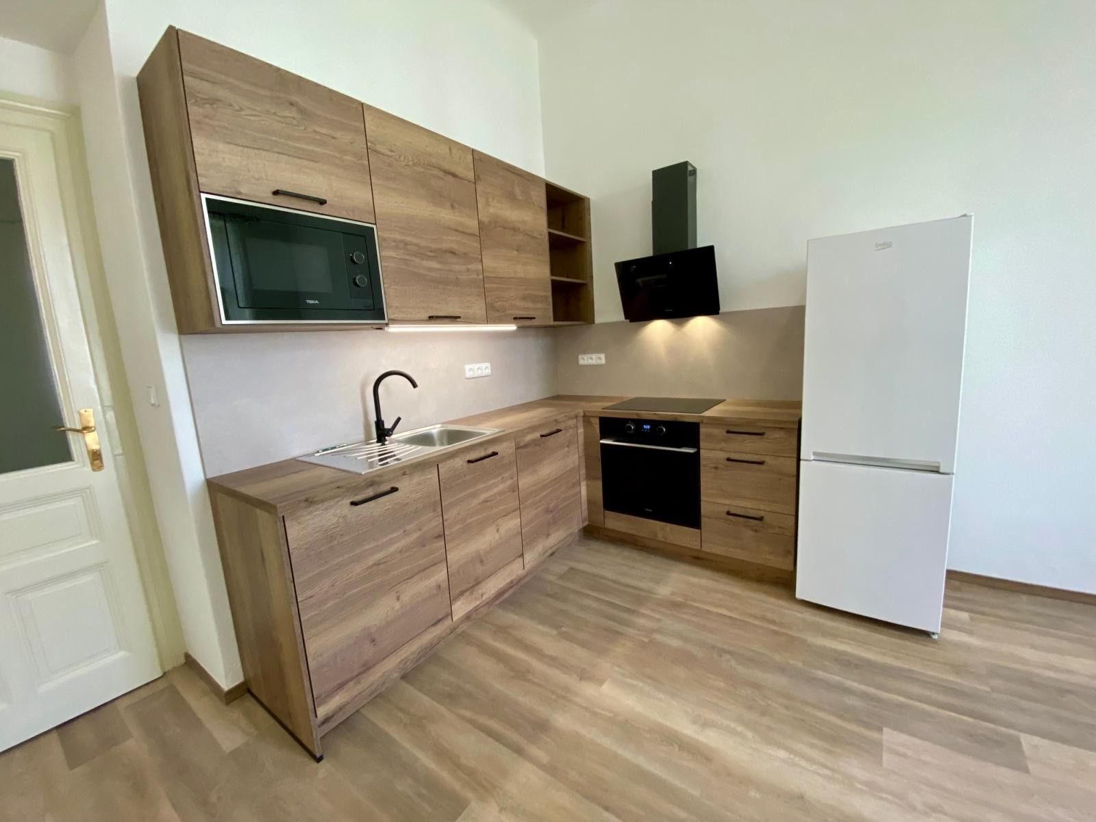 2+1, Korunní, Praha, 80 m²