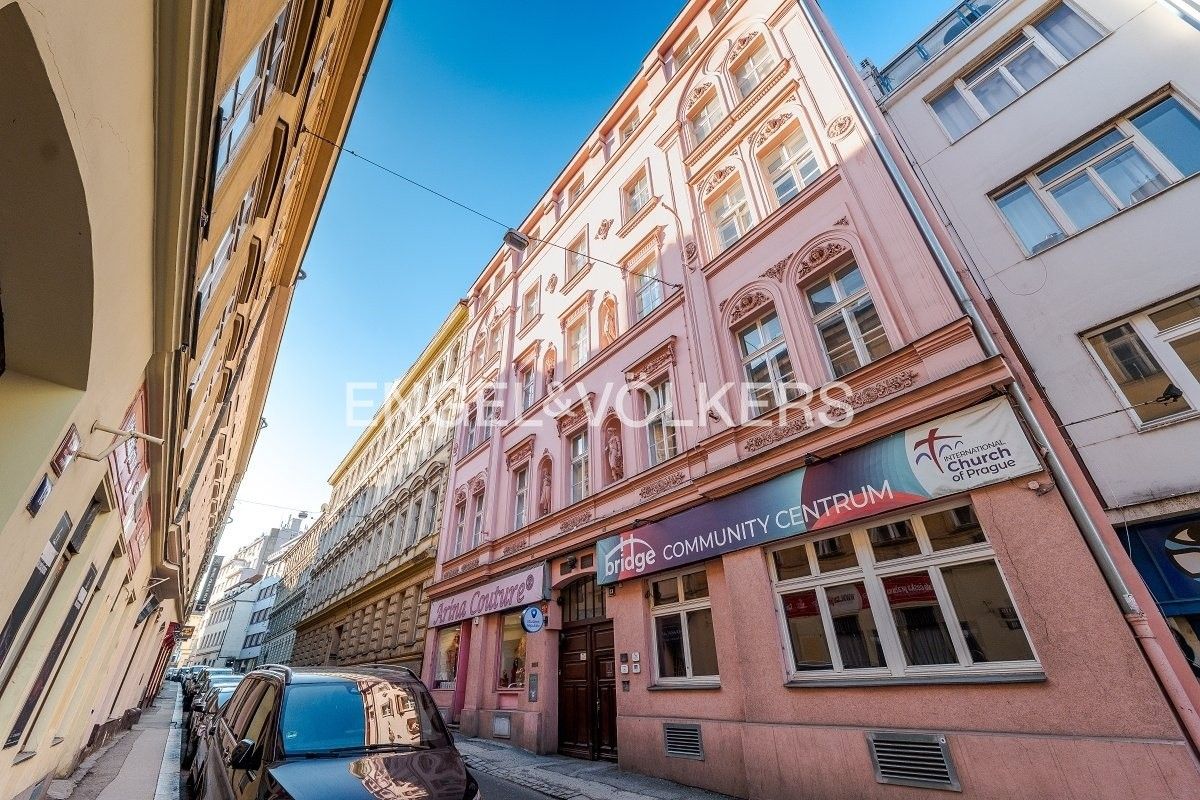 Kanceláře, Ve Smečkách, Praha, 77 m²