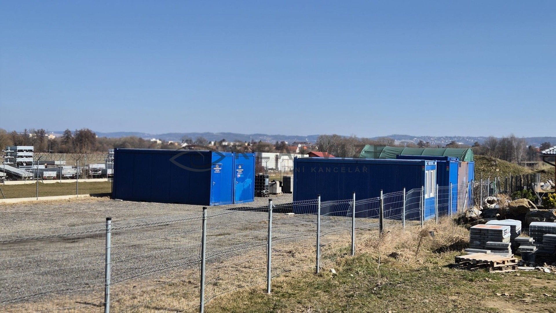 Pronájem komerční pozemek - Planá