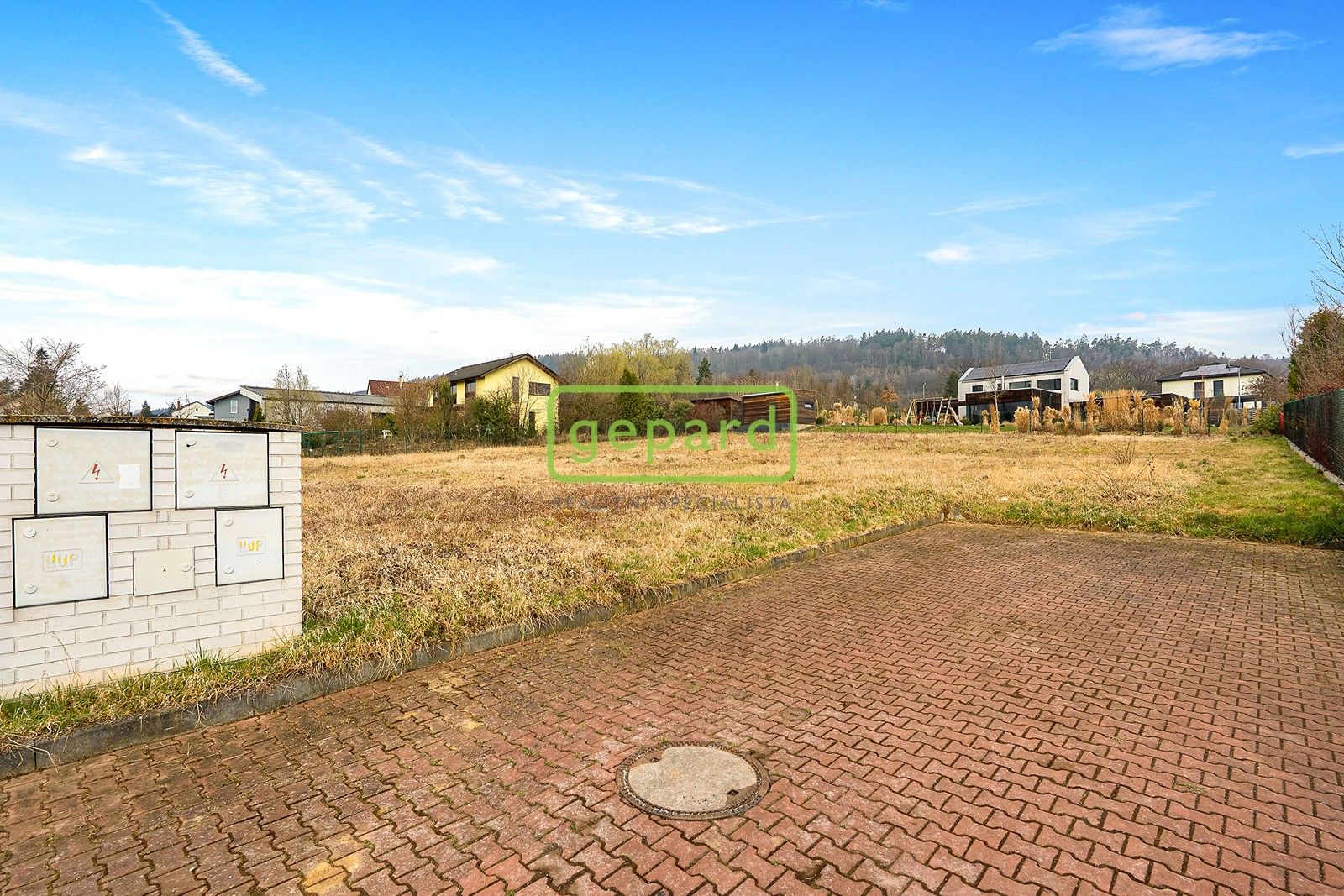 Pozemek pro bydlení · 1 653 m² · Mníšek pod Brdy - 3