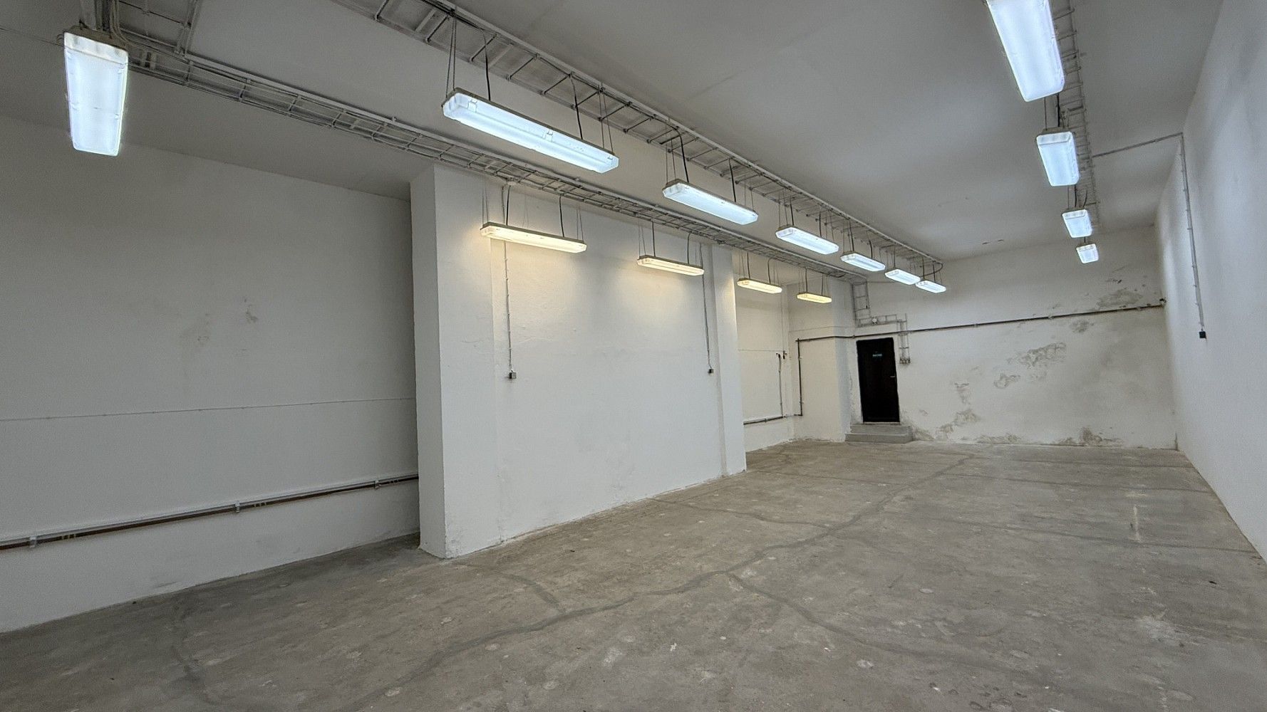 Sklady, Kladno, 111 m² - 2