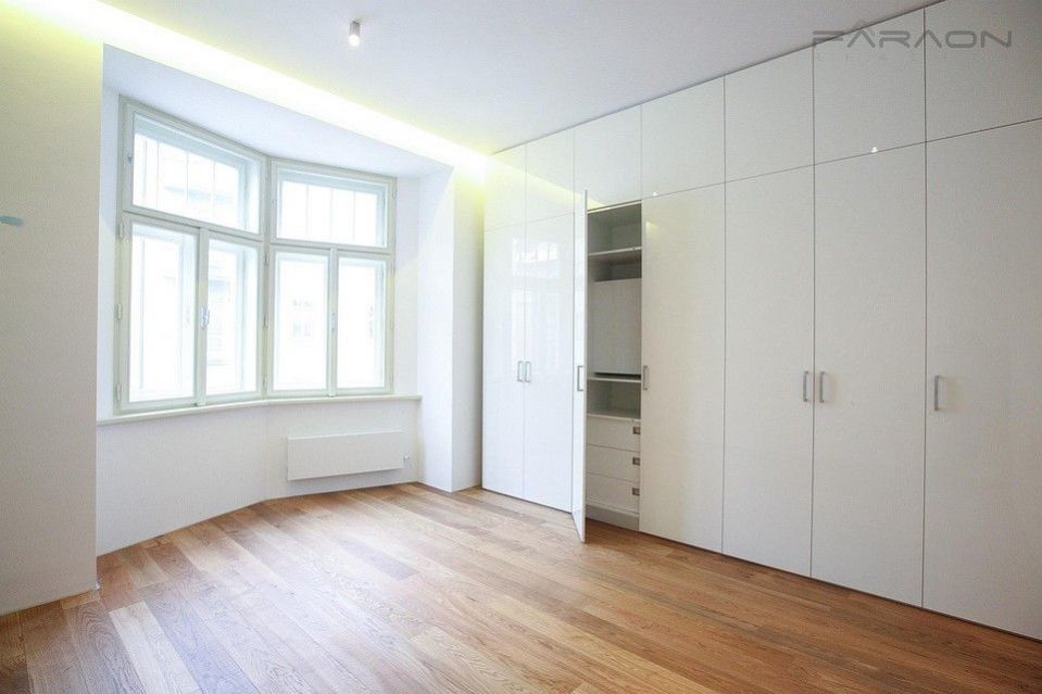 Pronájem byt 3+kk - Laubova, Praha, 117 m²