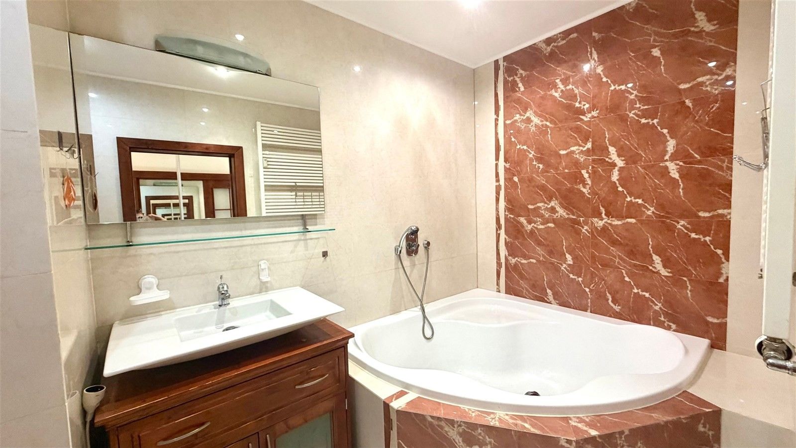 Pronájem byt 2+1 - Jakubská 381, Cheb, 50 m²