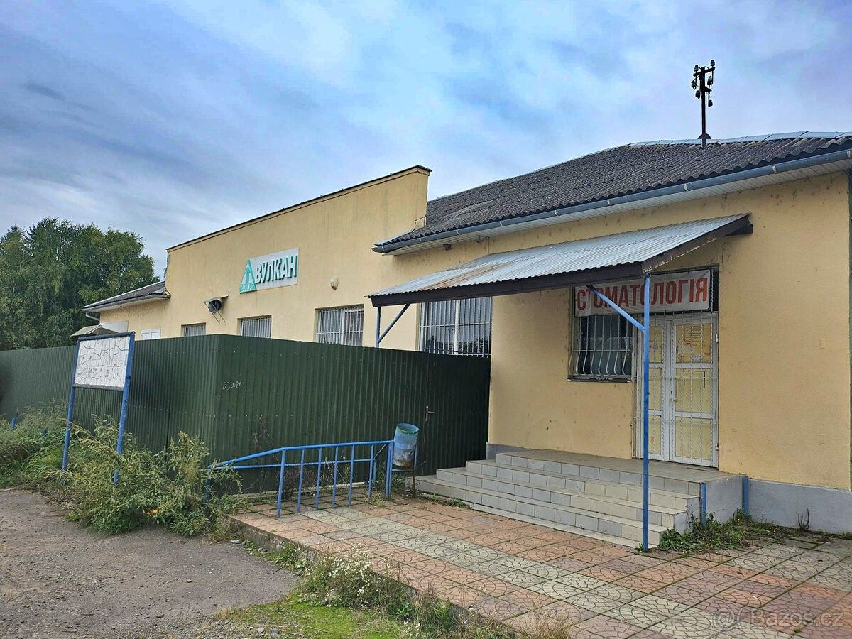 Sklady, 987 66, Zahraničí