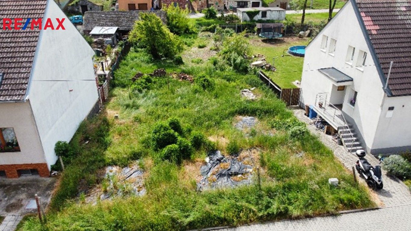 Prodej pozemek pro bydlení - Milovice, 760 m²