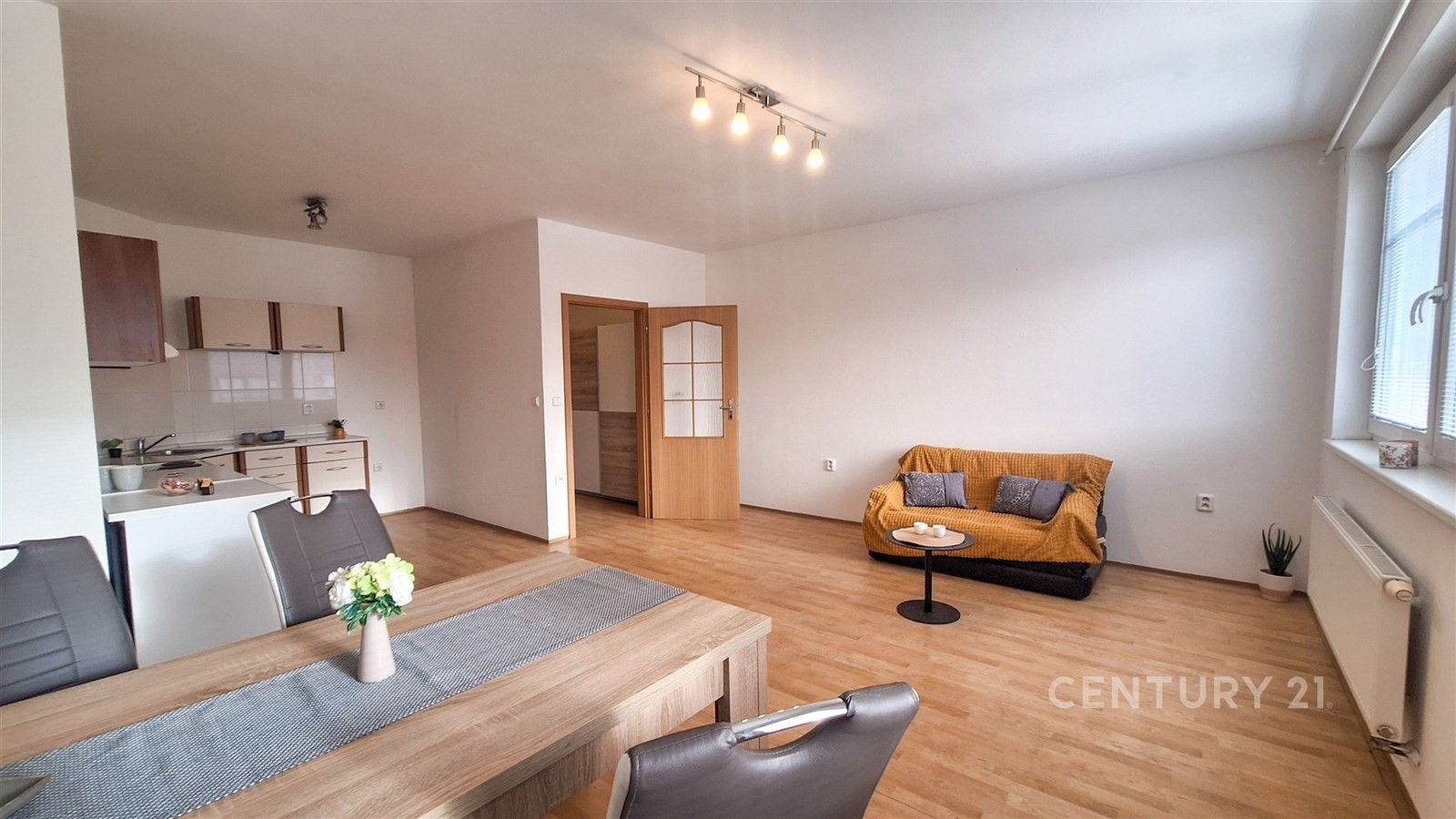 2+kk, Jarošova 1230, Znojmo, 61 m² - 1