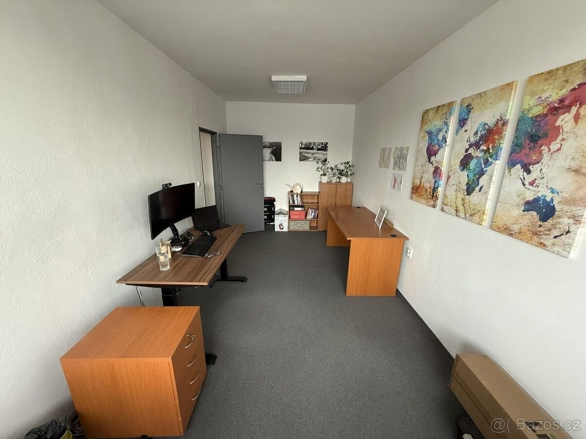 Kanceláře, Třebíč, 674 01