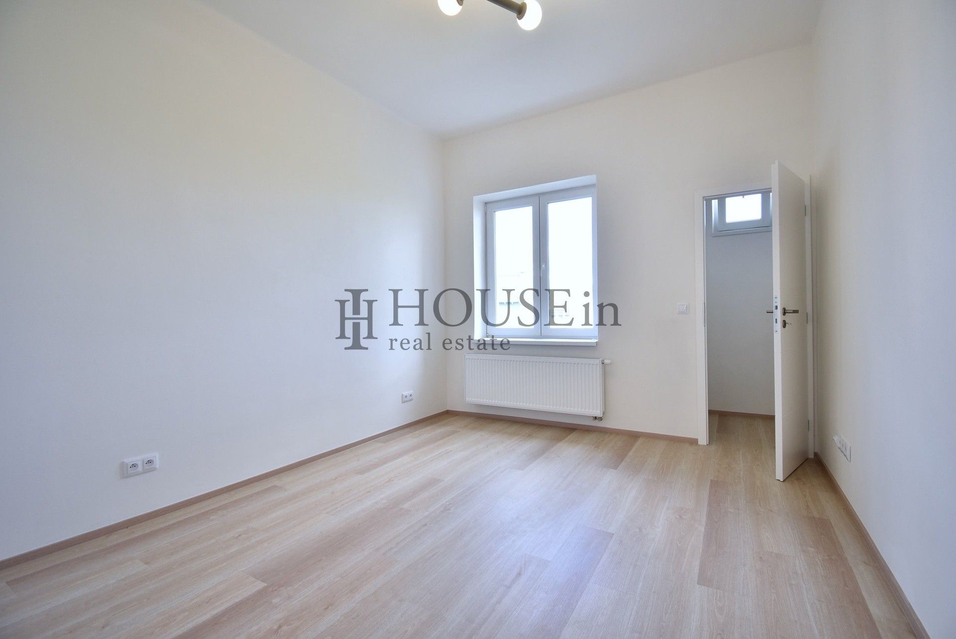 2+kk, Vnější, Praha, 37 m² - 2