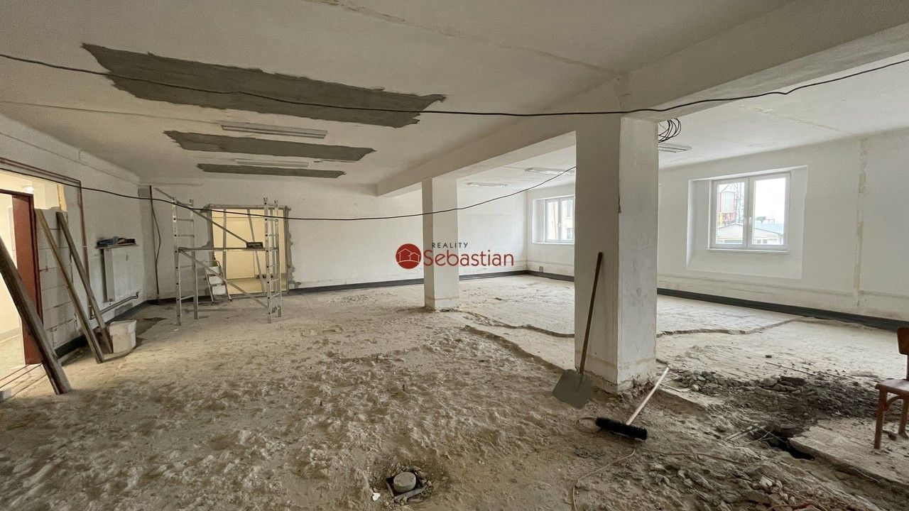 Pronájem kancelář - Dělnická, Jičín, 245 m²