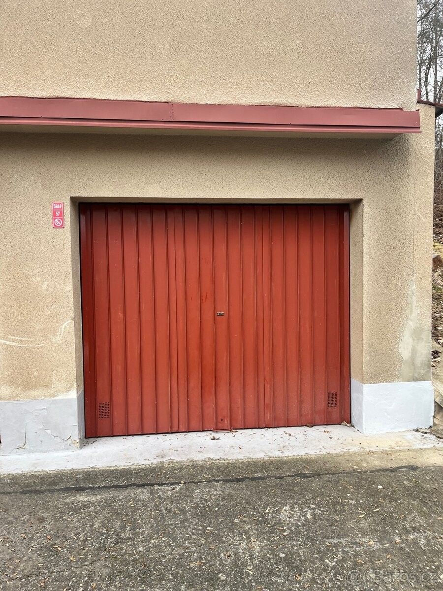 Garáže, Ústí nad Labem, 400 07