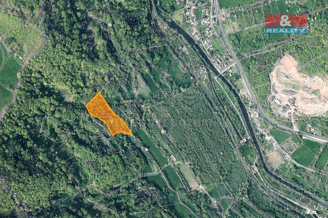 Louka, 13 017 m²