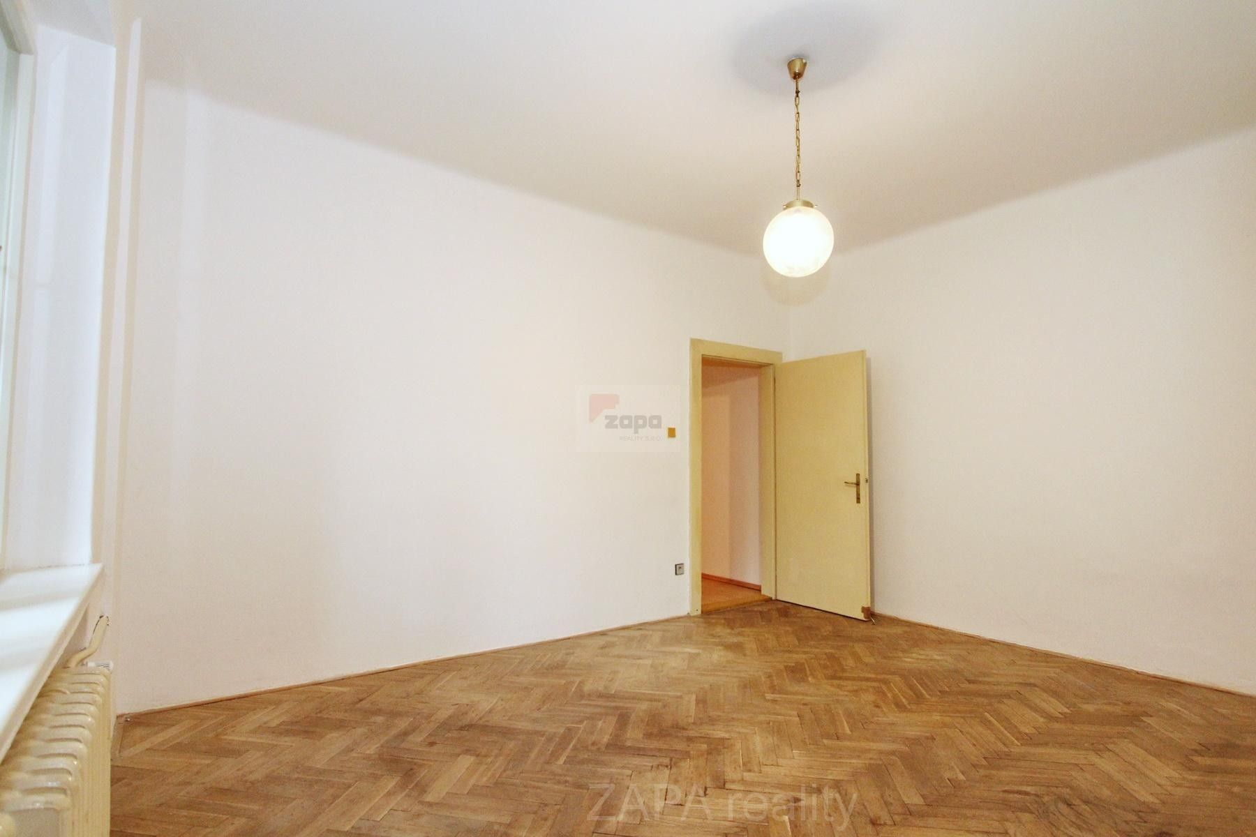 Byt 1+1 · 37 m² · U smaltovny, Praha - 3
