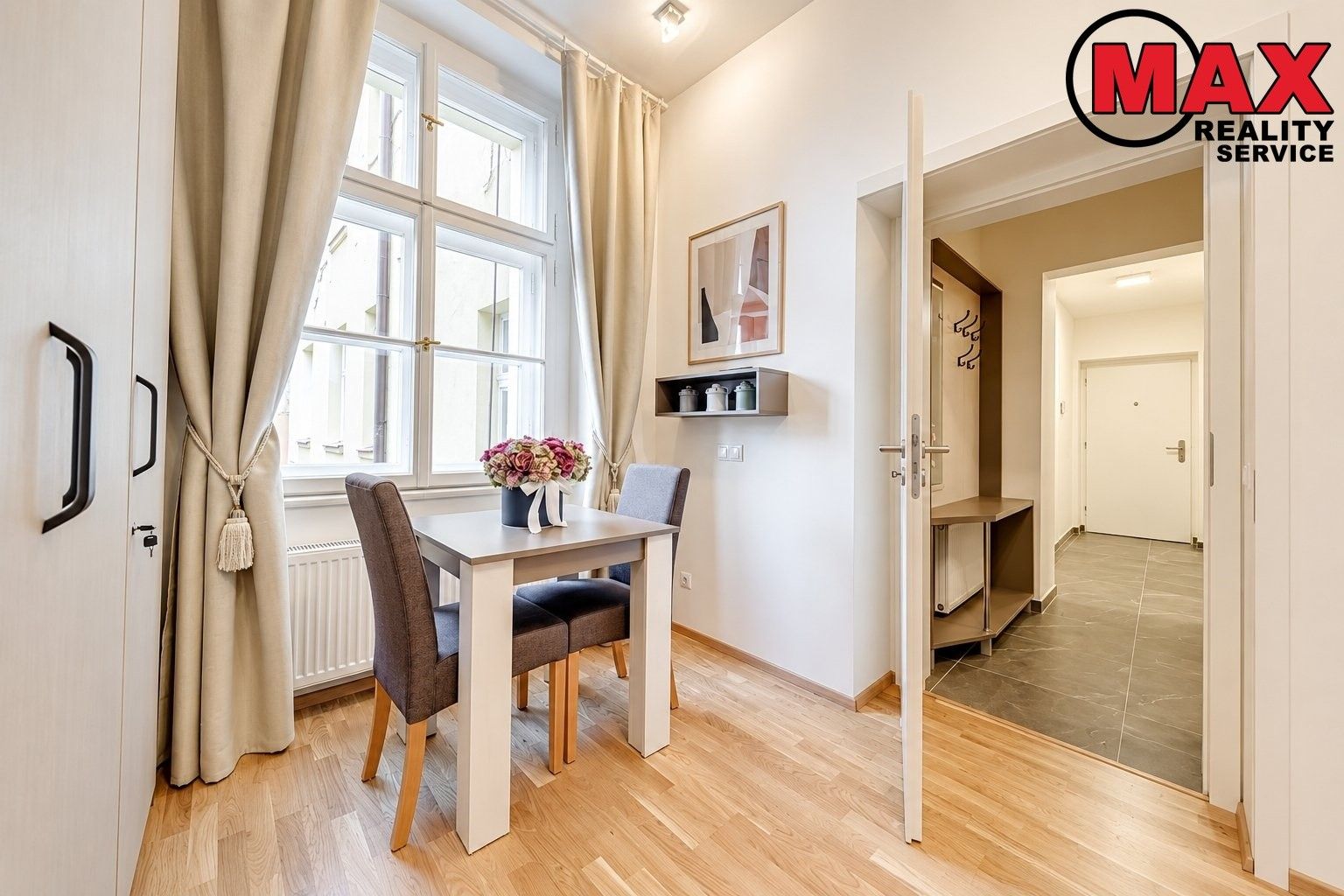 1+1, Tyršova, Praha, 32 m² - 1