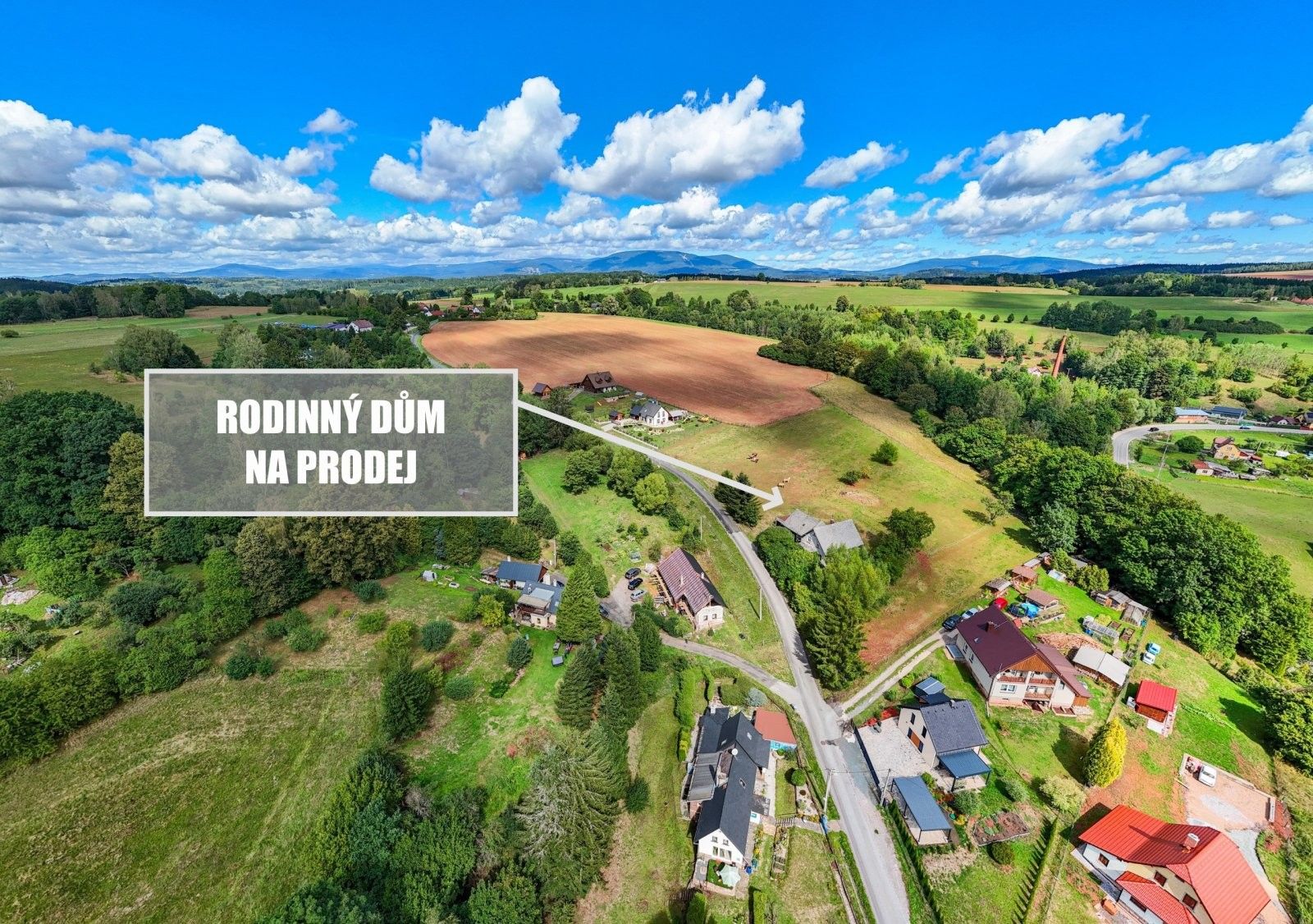 Rodinné domy, Chotěvice, 190 m² - 1