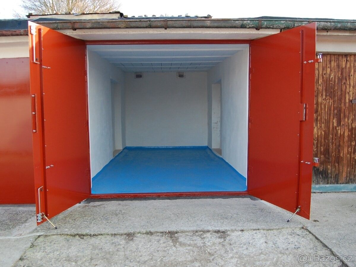 Garáže, Trmice, 400 04