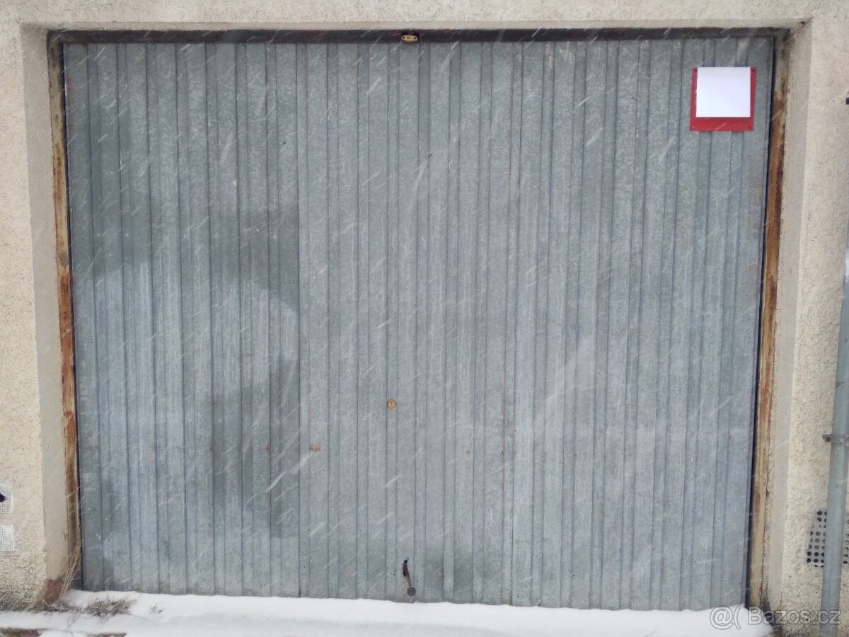 Garáže, Tábor, 390 01
