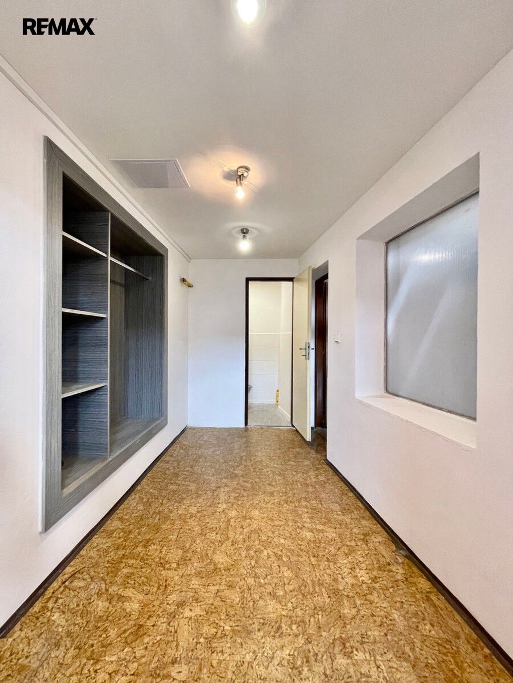 Obchodní prostory, Jiráskovo nábřeží 871, Železný Brod, 25 m² - 1
