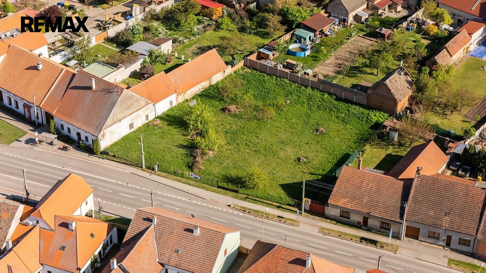 Prodej komerční pozemek - Dolní Věstonice, okres Břeclav, Jihomoravský kraj - 5