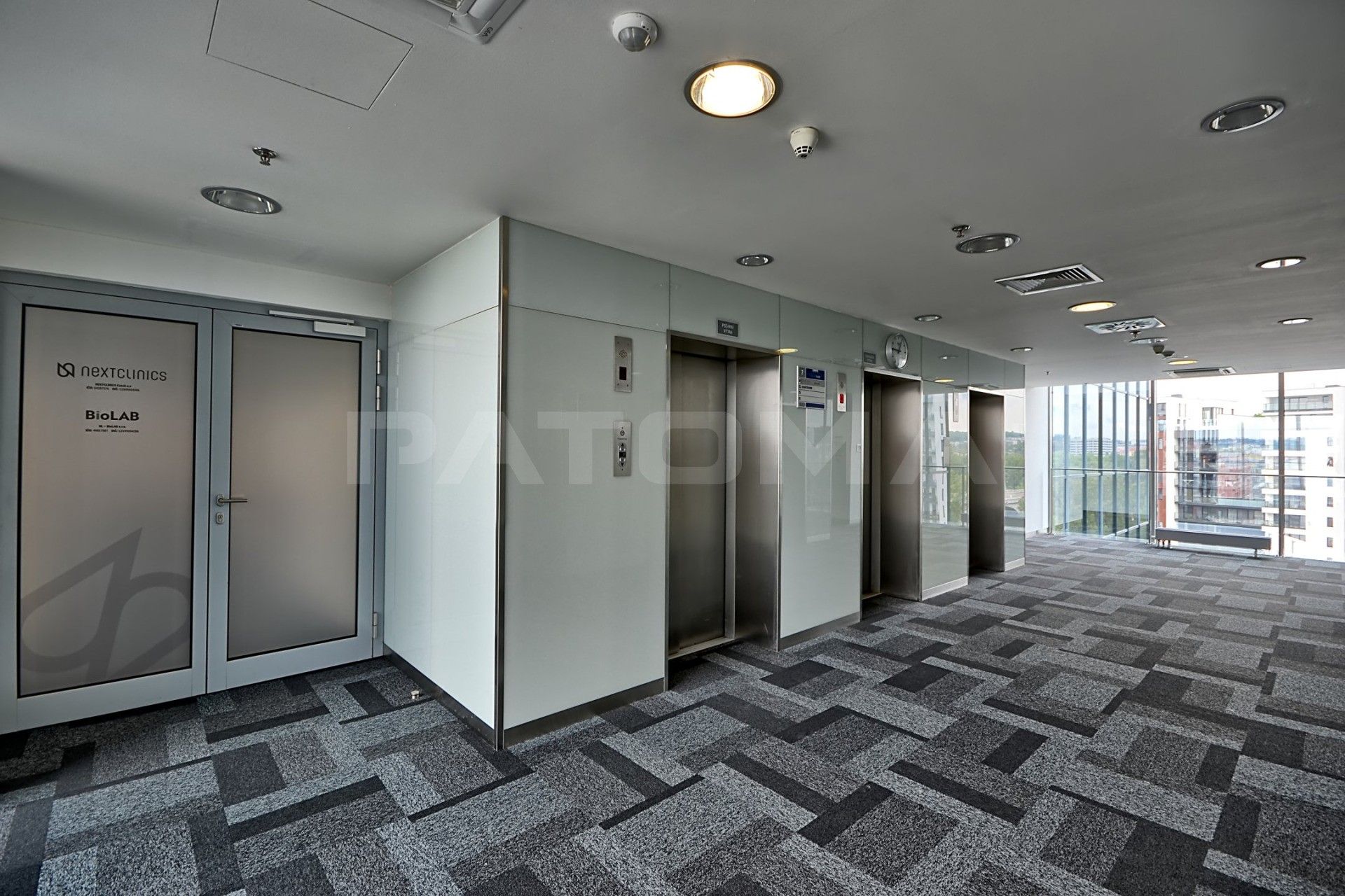 Pronájem kancelář - Jankovcova, Praha, 221 m² - 5