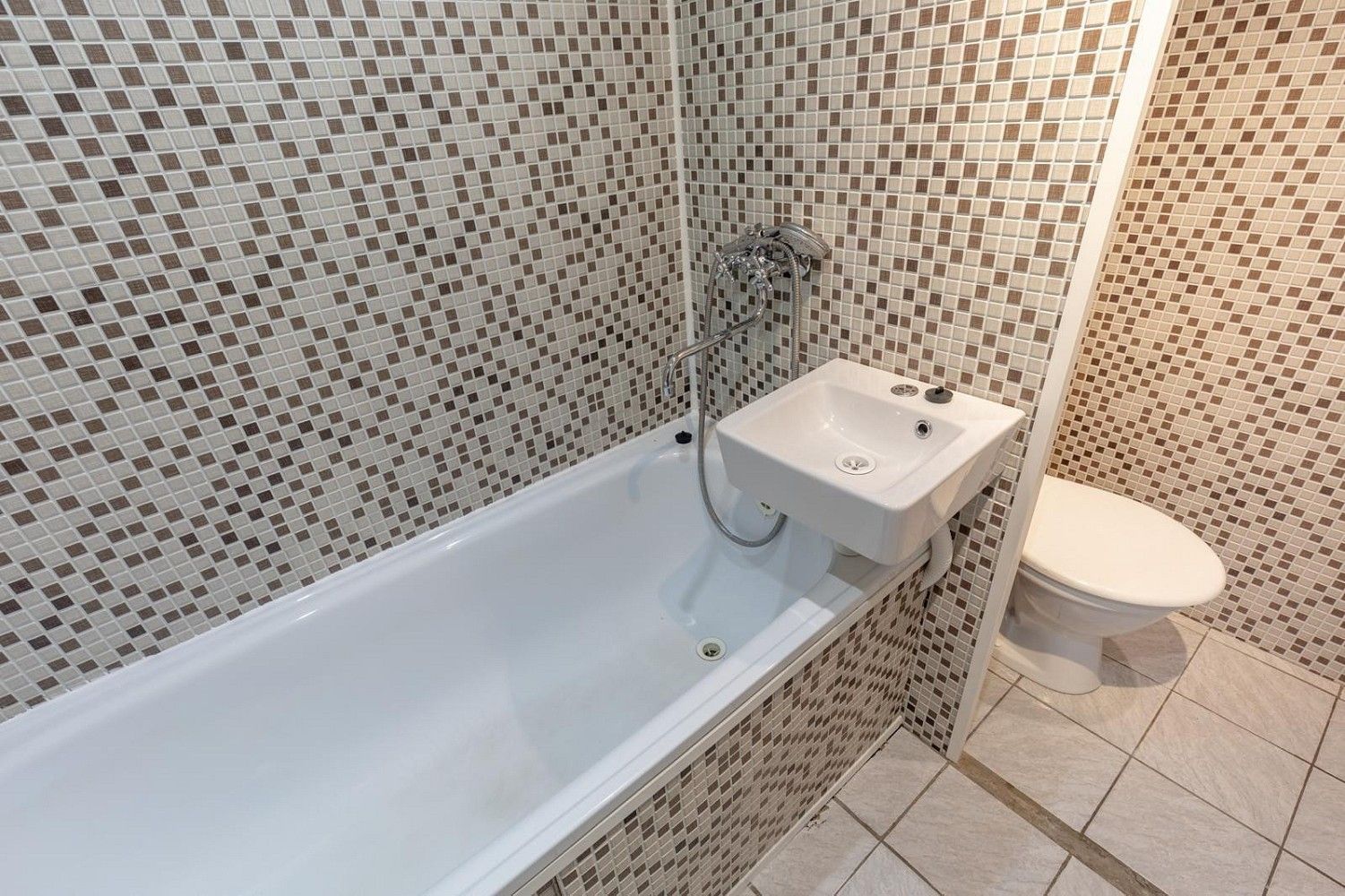 Byt 2+kk · 49 m² · Rozmarýnová, Most - 3