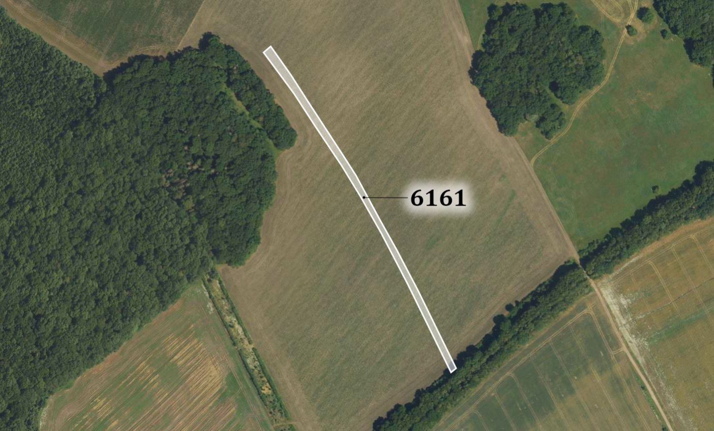 Zemědělské pozemky, Hluk, 21 095 m²