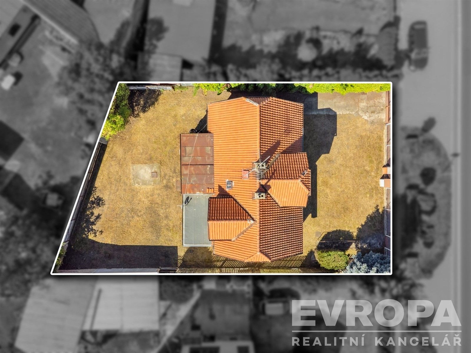 Prodej pozemek pro bydlení - Českobrodská  , Praha