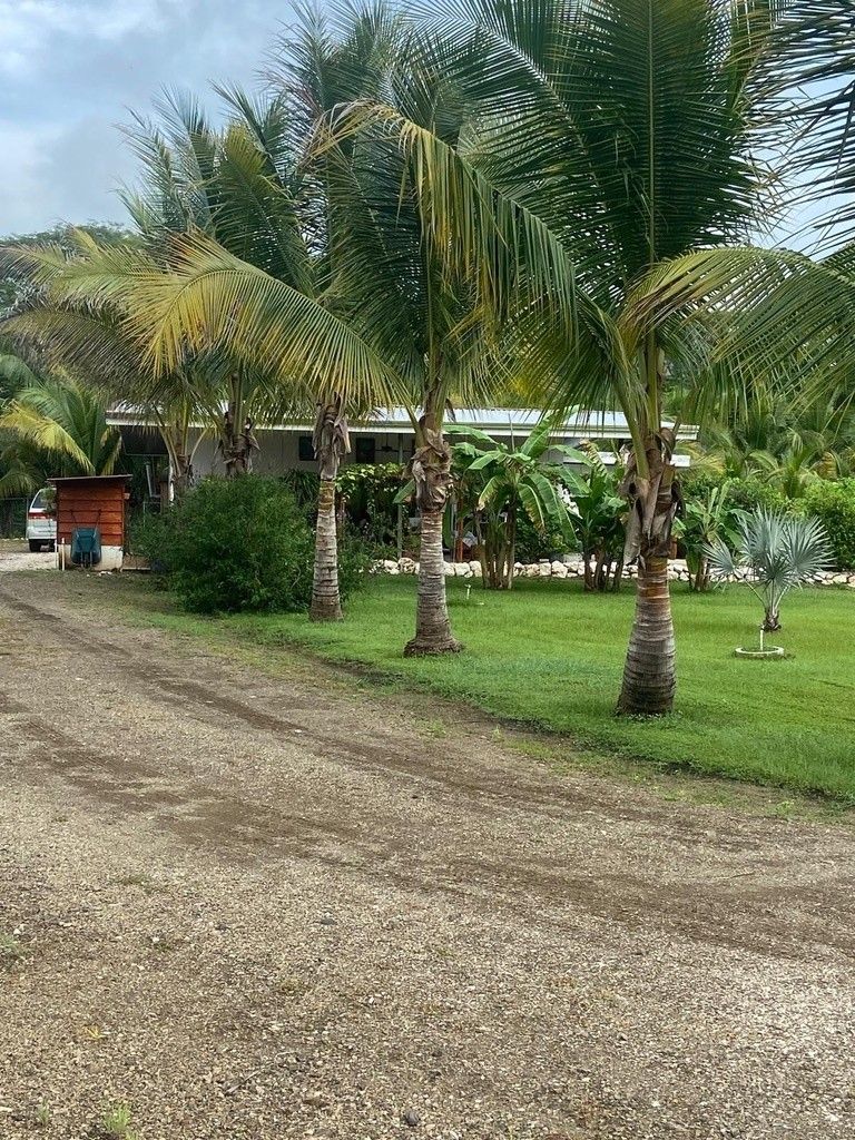 Rodinné domy, 987 66, Zahraničí